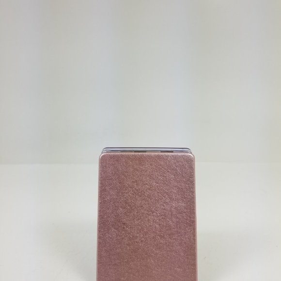 Butterfly snow glove affect floating glitter and stars mirror compact. - Picture 4 of 6